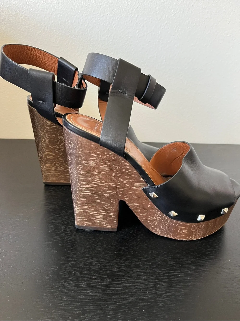 Givenchy PARIS  Black Leather Platform clog Sandals SOFIA size 8 (39)